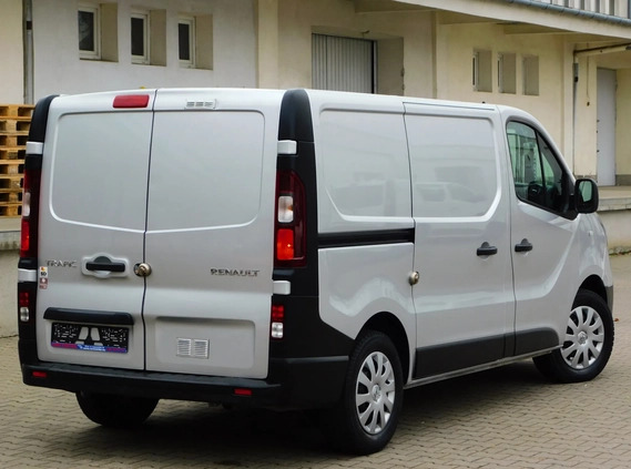 Renault Trafic cena 64900 przebieg: 159000, rok produkcji 2020 z Młynary małe 92